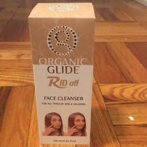 Face cleanser